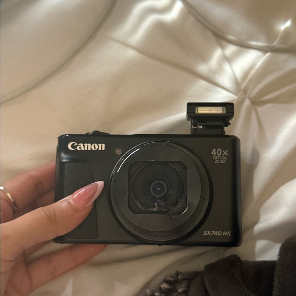 Canon sx740 HS